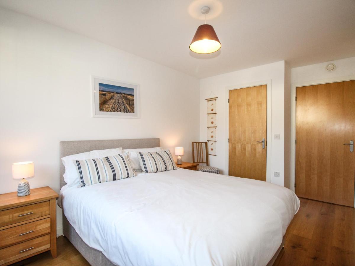 Broad Leys Apartment สวาเนจ ภายนอก รูปภาพ
